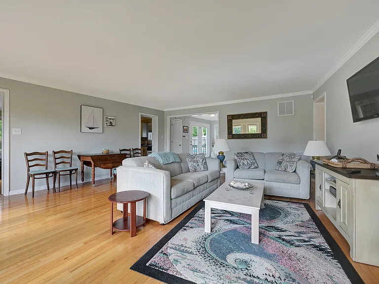 10 Upper Firestone Rd — Photo 14