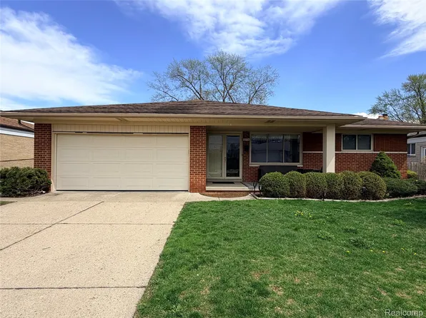 35774 Annette Dr, Sterling Heights, MI 48310