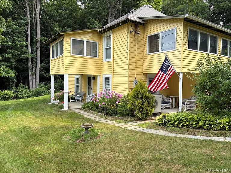 29 Cherry St — Photo 2