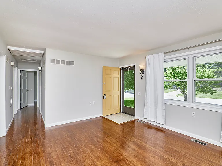 3248 Janton Ln — Photo 8