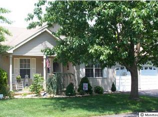 417 Lily Ct, Manchester Township, NJ