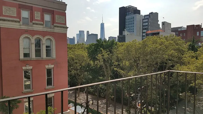 Rented by Matthew Gros-Werter, LREB  | media 1