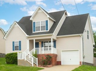 7814 Rainey Dr, Antioch, TN 37013