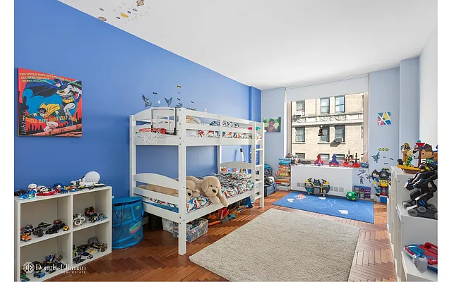 Rented by Douglas Elliman | media 14