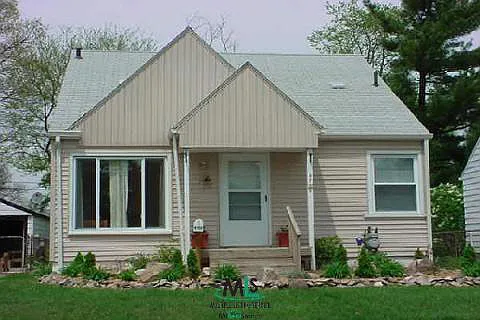 8730 Albany St photo 1