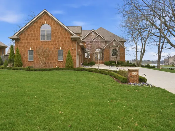3025 Lakeshore Dr, Old Hickory, TN 37138