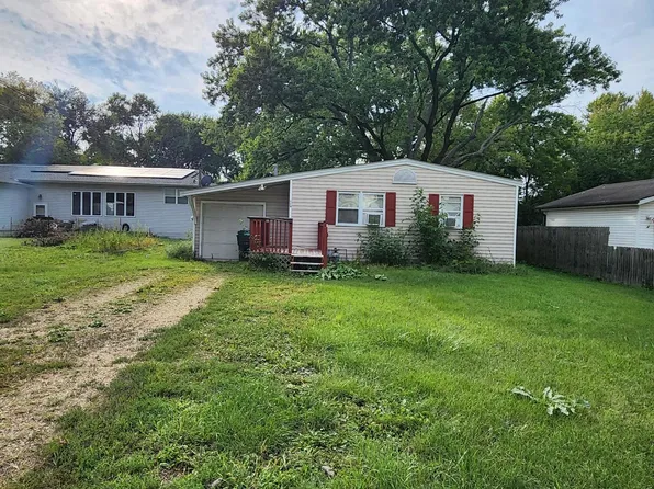 119 Atwood Ave, Rockford, IL 61102