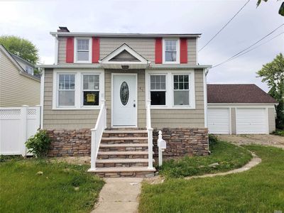 49 Lee Ave, Babylon, NY, 11702