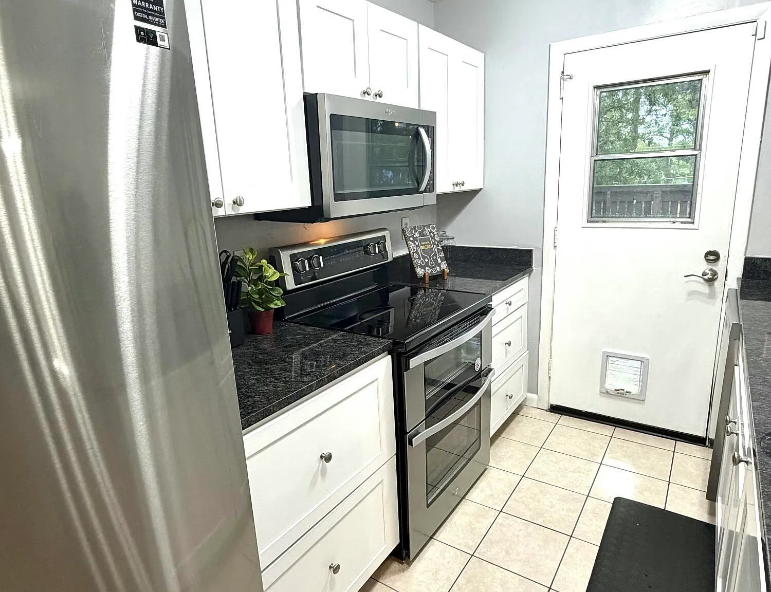 3 bed, 2.0 bath, 1262 sqft, $1,500 — Photo 3