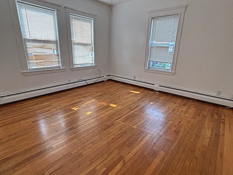 1680 N Shore Rd #2L — Photo 8