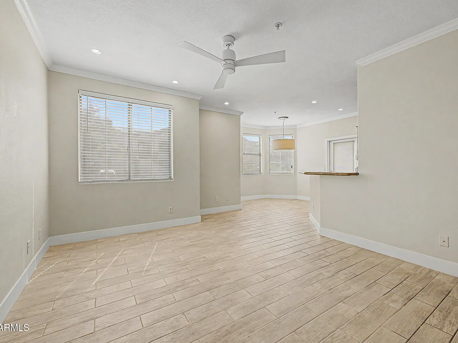 2 bed, 2.0 bath, 1056 sqft, $2,100 — Photo 4