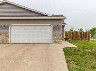 1102 44th Ave W, West Fargo, ND 58078