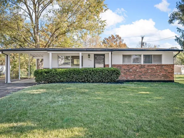 1931 Nashua Dr, Saint Louis, MO 63136