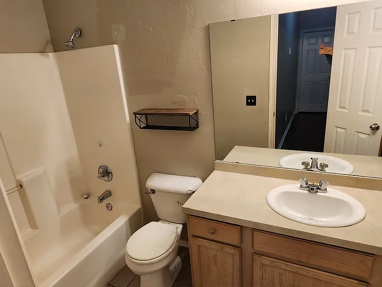 5920 SE 70th St — Photo 7