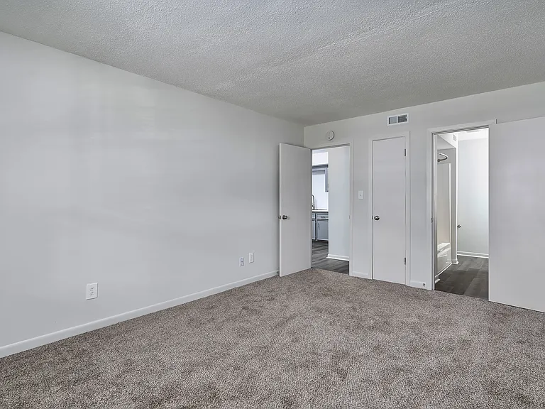Oak - Bedroom 1