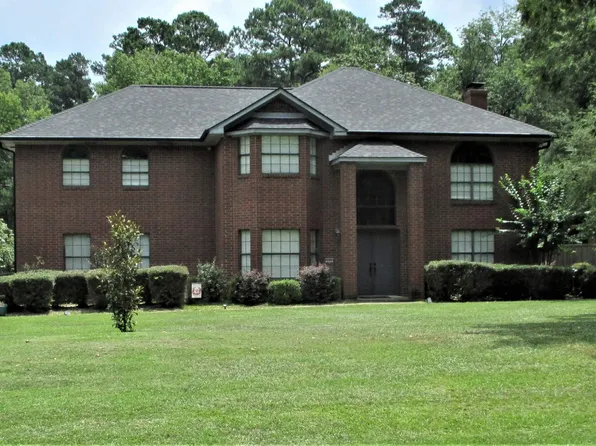 525 Trailridge Cir, Hallsville, TX 75650