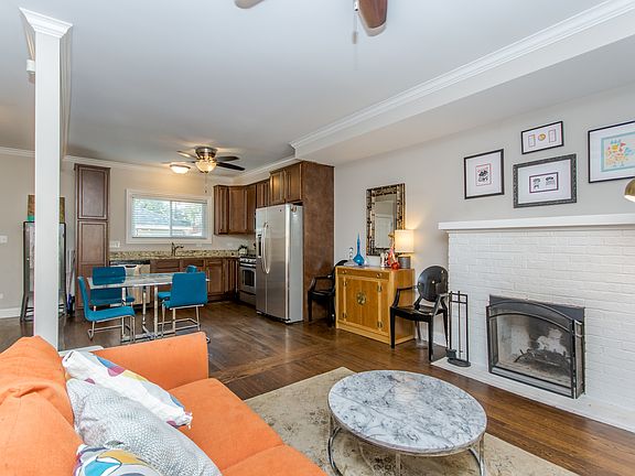 4th image of 7210 N Wolcott Ave