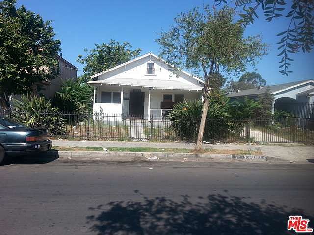 2nd image of 10321 Anzac Ave