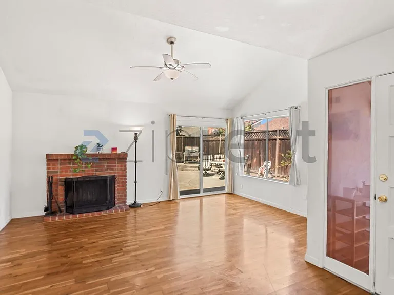 5354 Birch Grove Dr — Photo 5