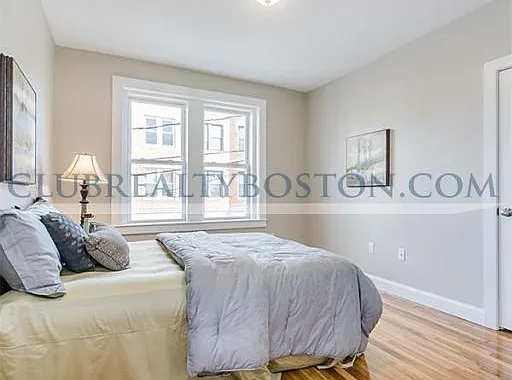4 Leicester St #4 — Photo 5