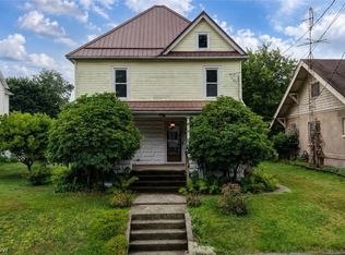 442 Main St W, Beach City, OH 44608