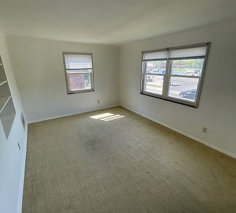 3rd image of 1315-15 Covington Ave #2