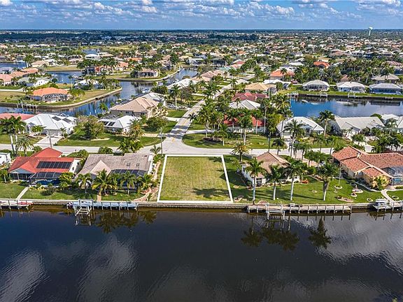 3rd image of 3833 San Lorenzo Dr