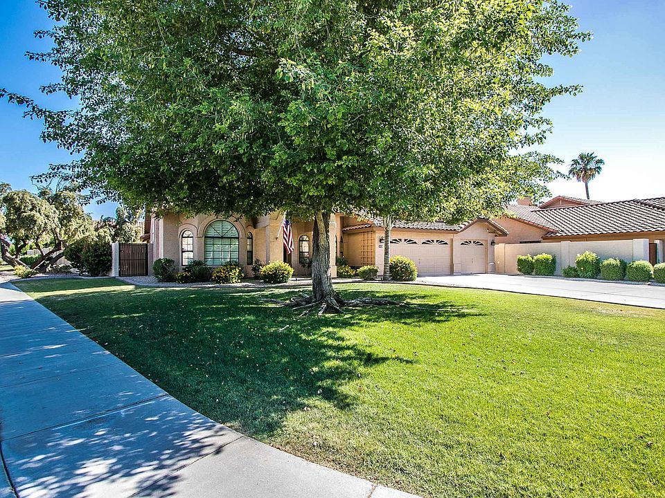 1st image of 1575 W Desert Broom Dr