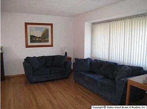 5th image of 296 Fairbanks Ave