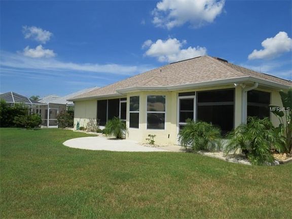 4th image of 302 Caloosa Woods Ln
