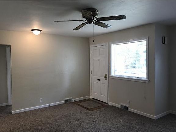 3rd image of 54 Martin Ave