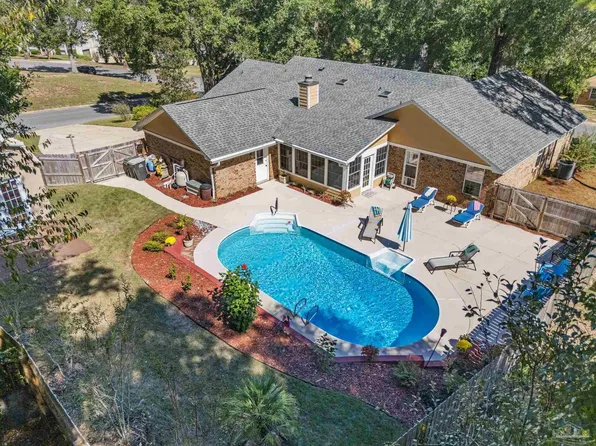 9841 Hollowbrook Dr, Pensacola, FL 32514