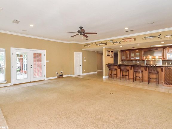 5th image of 3700 Gulf Ct
