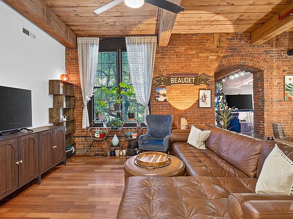 2nd image of 471 Silver Street #205