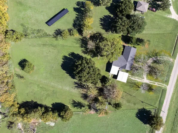 646 Liska Rd, Ennis, TX 75119