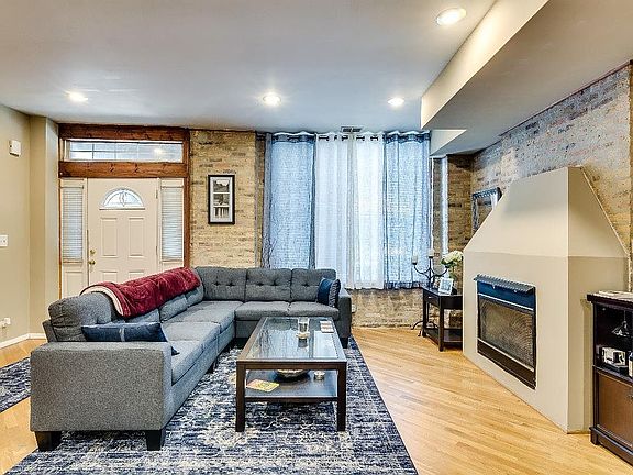 4th image of 2023 W Armitage Ave #2
