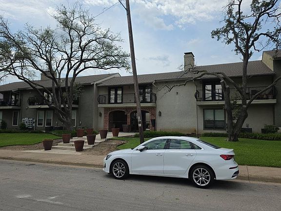 5th image of 5816 Birchbrook Dr APT 118
