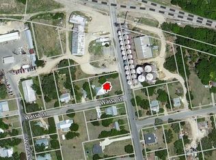 703 Pecos St, Lockhart, TX 78644