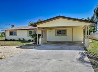 404 Nicholas Pkwy E, Cape Coral, FL 33990