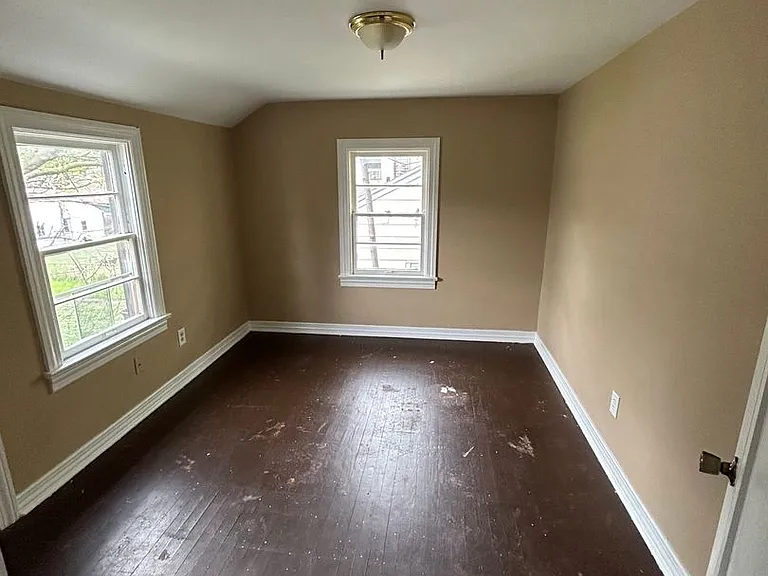 3730 S Harrison St — Photo 7