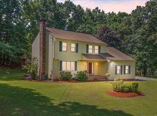 5 Plaza Ave, Hudson, NH 03051