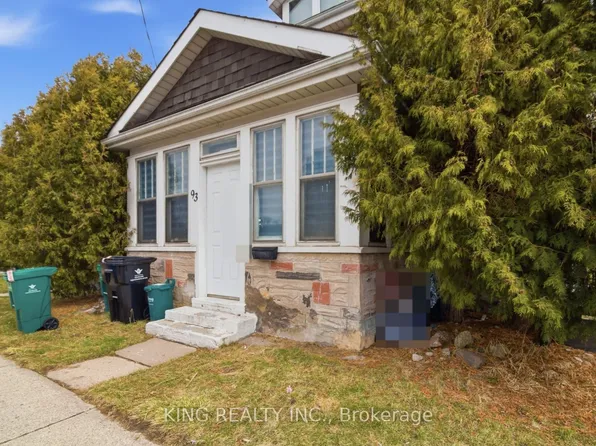 93 Water St S, Cambridge, ON N1R 3E1