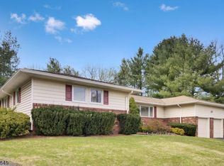 67 Joyce Ln, Wayne, NJ 07470