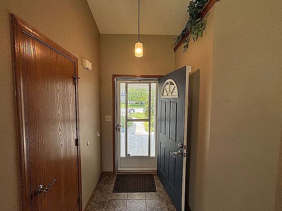 5th image of 1718 King Eider Dr