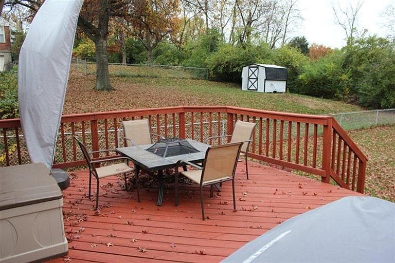 1st image of 1417 Sleepy Hollow Rd