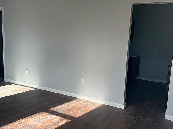 2nd image of 1309 Prentis Ave #1-2