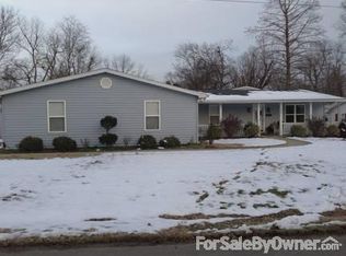 504 Grand Ave, Scott City, MO 63780