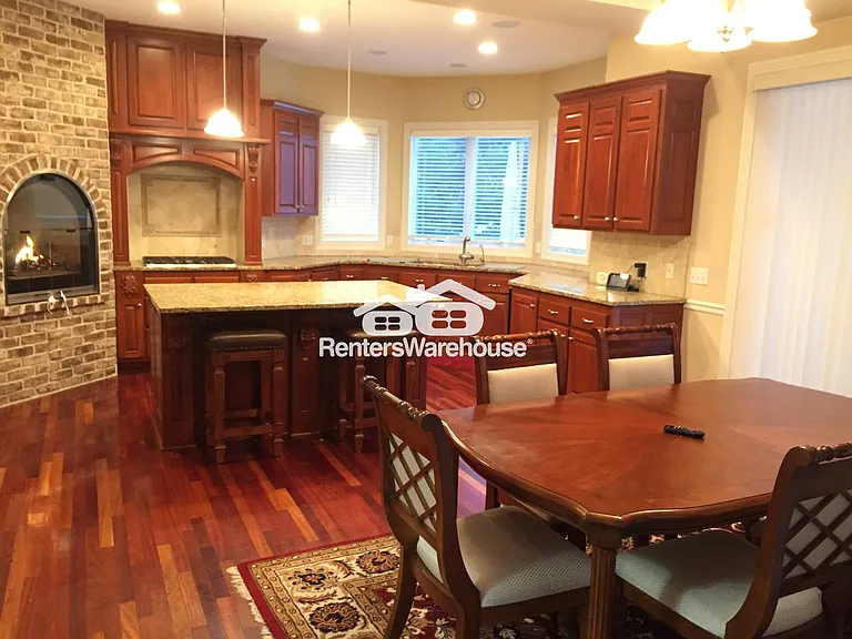 2470 Arnold Palmer Dr — Photo 6