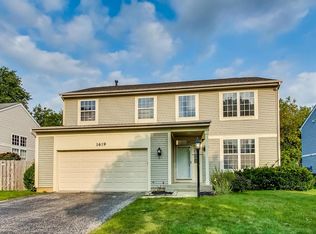 1619 Millstone Ln, Gurnee, IL 60031
