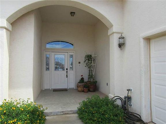 3rd image of 13061 Tierra Vela Ln